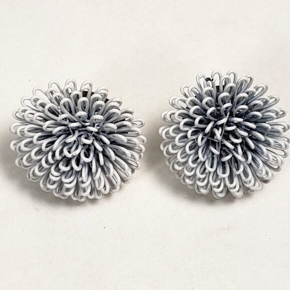Silver-tone White Pine Cone Stud Earrings Textured Loop Design Modern Jewelry - Picture 3 of 10